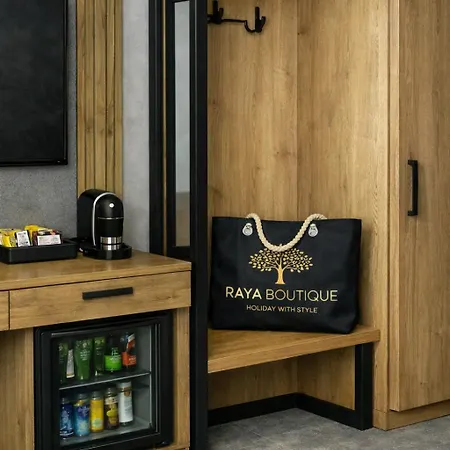 Szálloda Raya Boutique Napospart